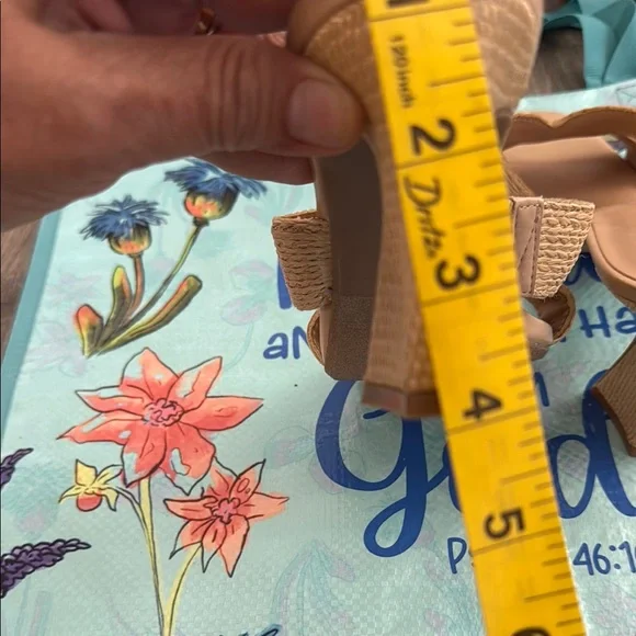 A New Day Women's Beige Woven Sandals - Picture 5 of 5